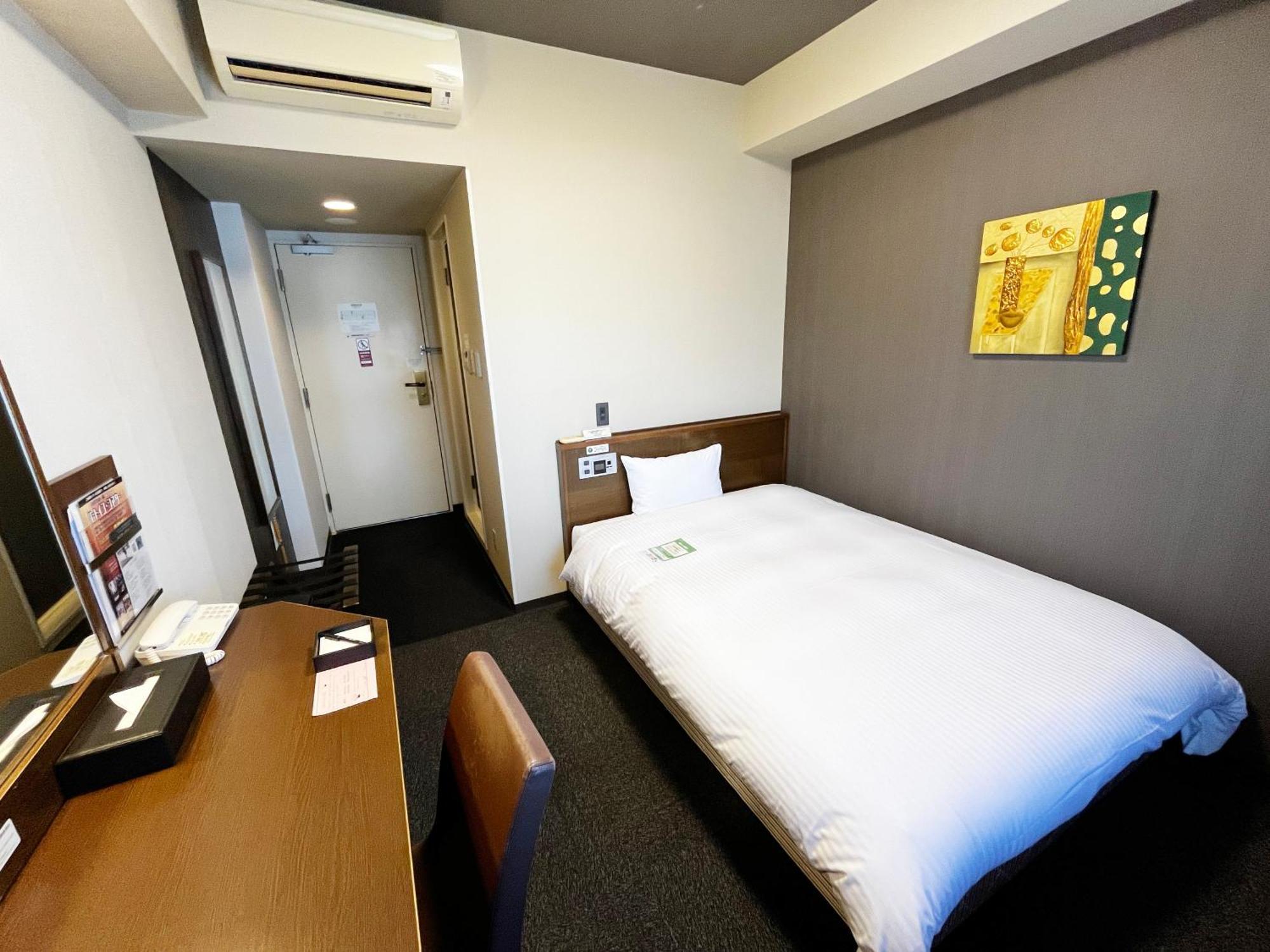 Hotel Route-Inn Hikone Bagian luar foto